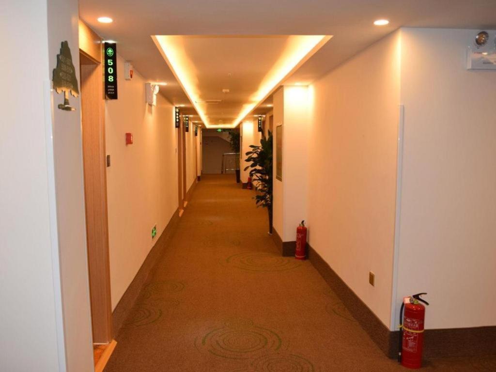 Greentree Inn Zhengzhou Xinzheng City Longhu Town Xiangyun Road Express Hotel Extérieur photo