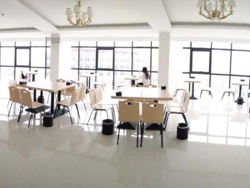 Greentree Inn Zhengzhou Xinzheng City Longhu Town Xiangyun Road Express Hotel Extérieur photo