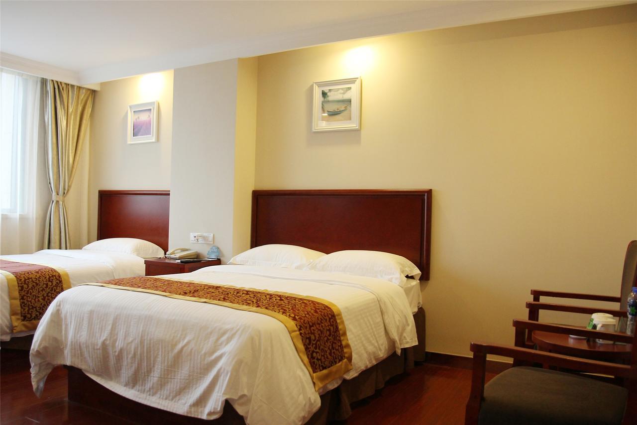 Greentree Inn Zhengzhou Xinzheng City Longhu Town Xiangyun Road Express Hotel Extérieur photo