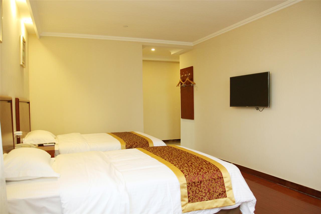 Greentree Inn Zhengzhou Xinzheng City Longhu Town Xiangyun Road Express Hotel Extérieur photo